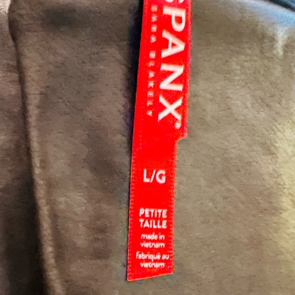 Spanx Faux leather legging “Petite” Size: L 🆕 - Picture 6 of 7